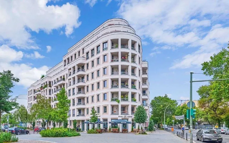 EXKLUSIVE PENTHOUSE-WOHNUNG  IN BERLIN-SCHÖNEBERG — photo 1